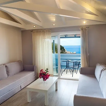 מלון Hotel Agios Nikitas