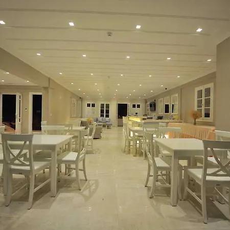 Hotel Agios Nikitas 2*