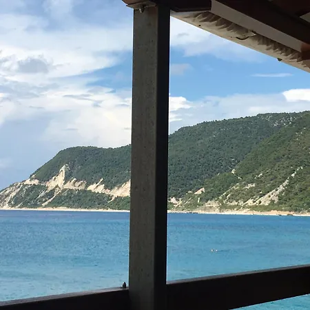 Отель Hotel Agios Nikitas 2*