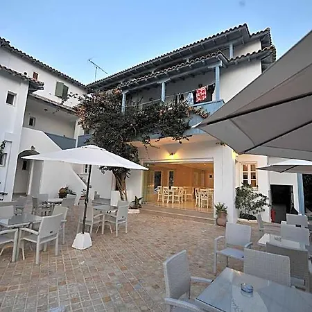 酒店 阿约斯尼奇塔斯酒店 2*