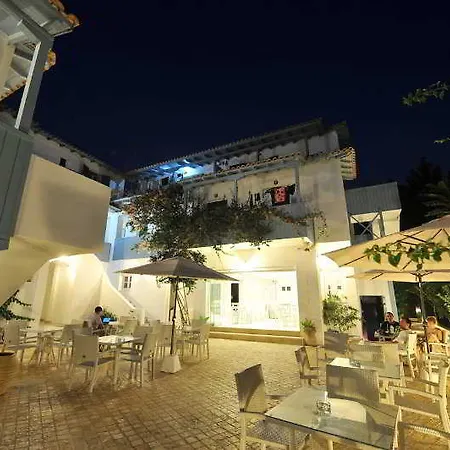 阿约斯尼奇塔斯酒店 酒店 Áyios Nikítas